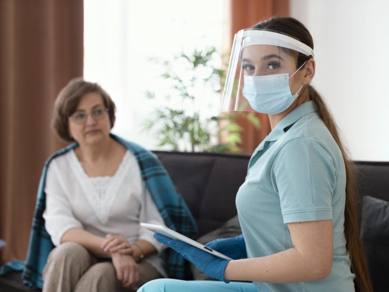 medium-shot-woman-wearing-mask